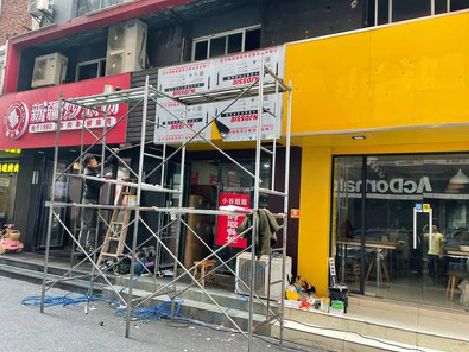 孝感制作广告招牌如何避免它发黄？